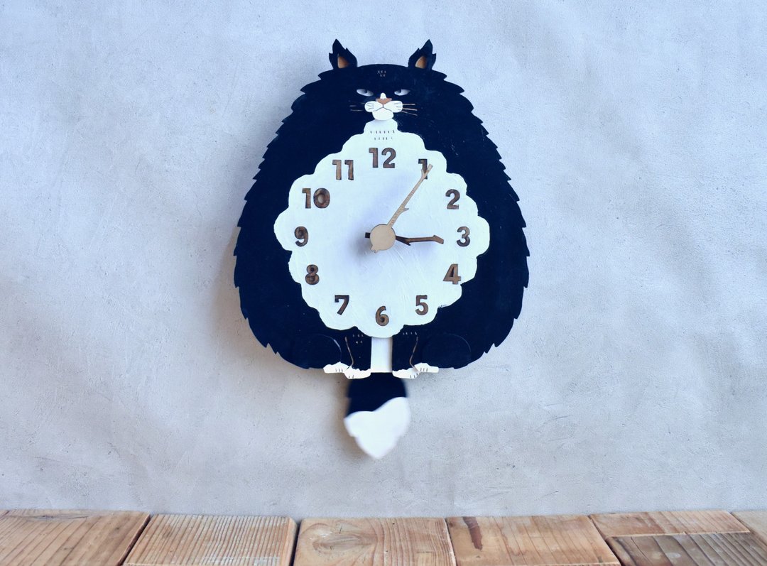 Hachiware cat, long hair, regular size clock wooden pendulum clock wall clock - 时钟/闹钟 - 木头 黑色