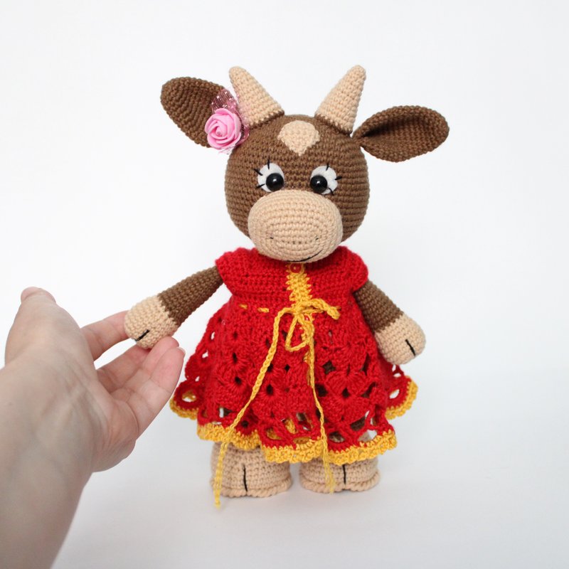 Cow stuffed toy  Crochet cow gifts for kids  Cow plush - 玩具/玩偶 - 绣线 咖啡色