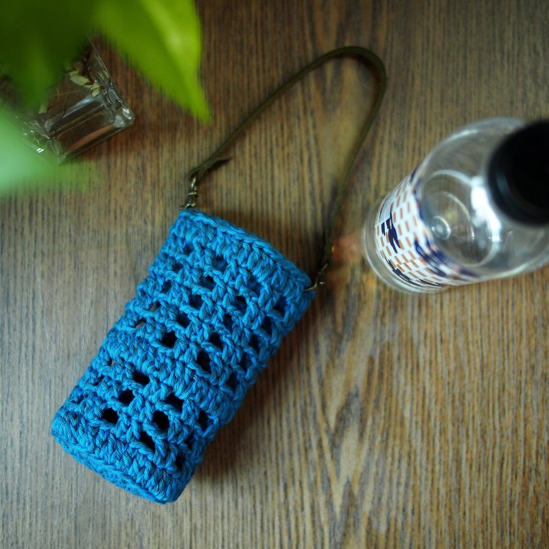 Handmade crochet water bottle carriers mixs colors blue jeans / blue sea - 随行杯提袋/水壶袋 - 其他材质 多色