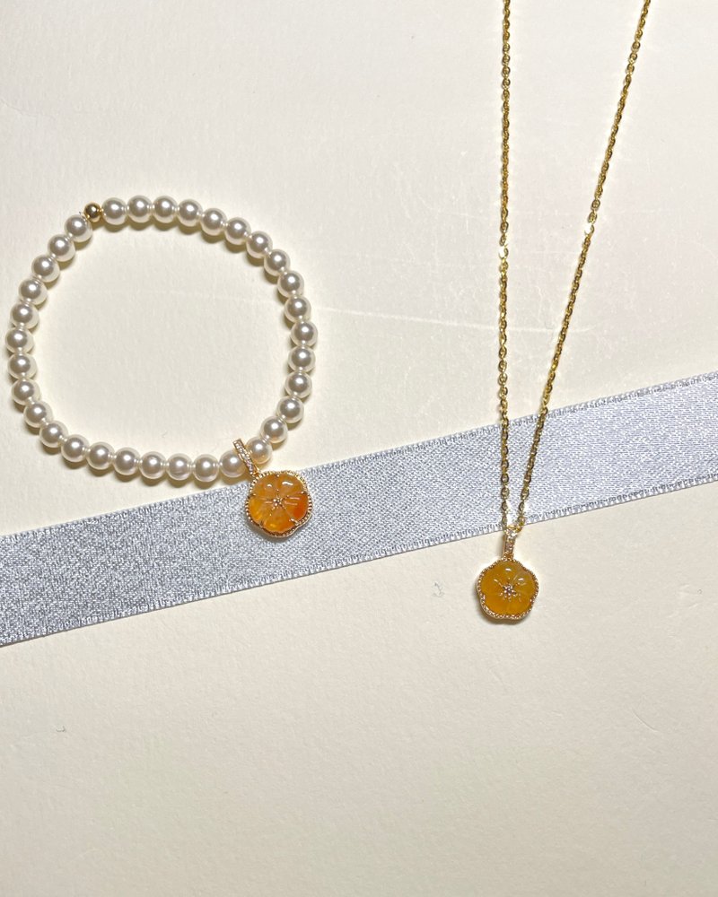 【凝翠花语】纯18k金 花型翡翠(玉)吊坠(赠银链) - 项链 - 玉石 黄色