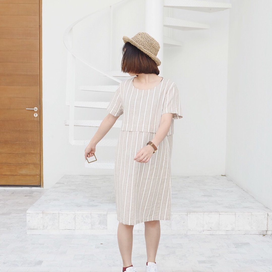 LiLin Dress : Beige with Stripe Pattern - 洋装/连衣裙 - 棉 卡其色
