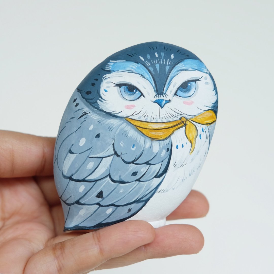 Grey Owl stone painting, Original art,Stone Art Paint by Acrylic Colour, Unique. - 摆饰 - 防水材质 灰色