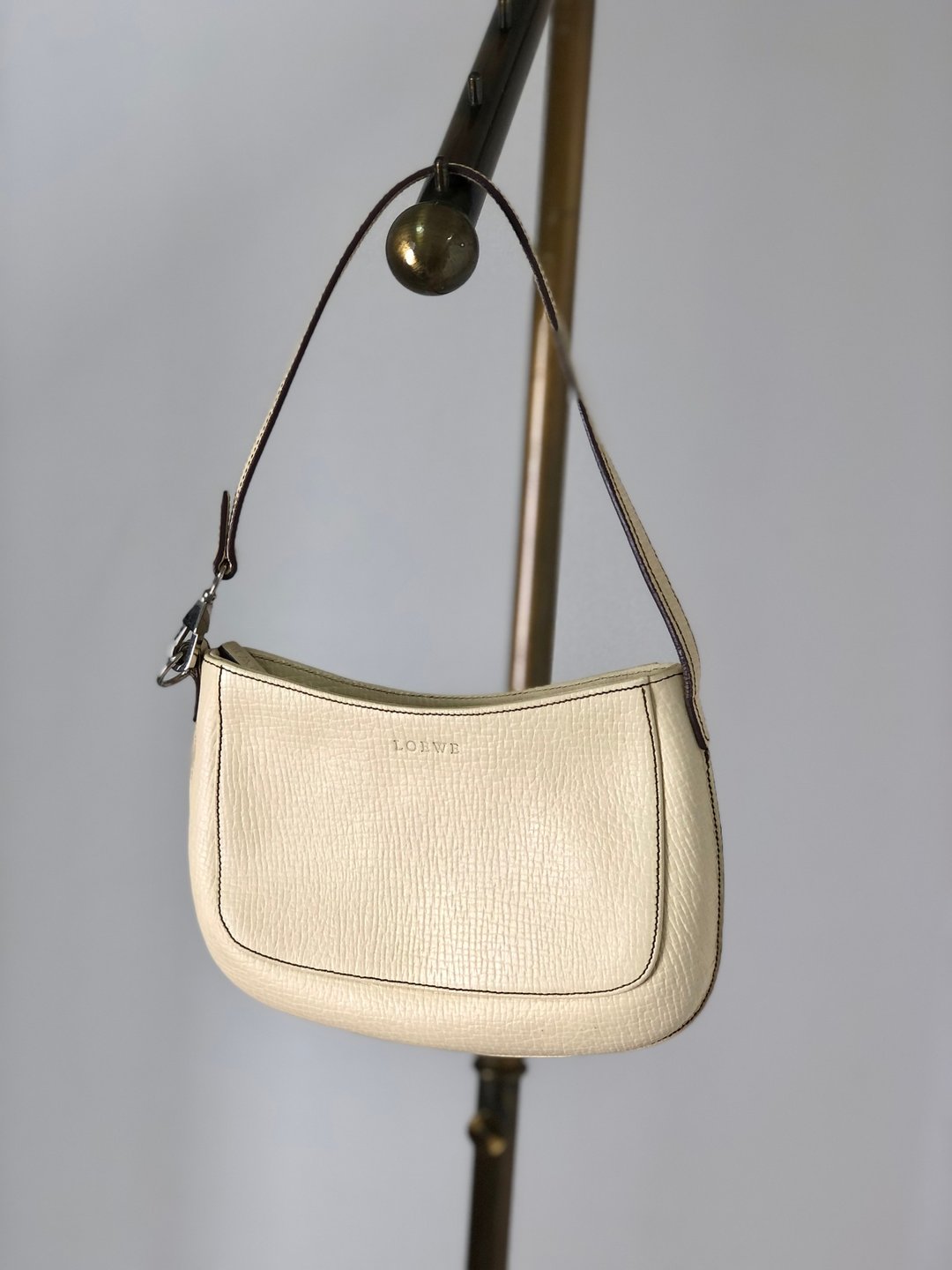 【日本直运，名牌包装】LOEWE 迷你包 Hobo 单肩包 米色 Logo 皮革 Vintage 2uy6ij - 侧背包/斜挎包 - 真皮 咖啡色