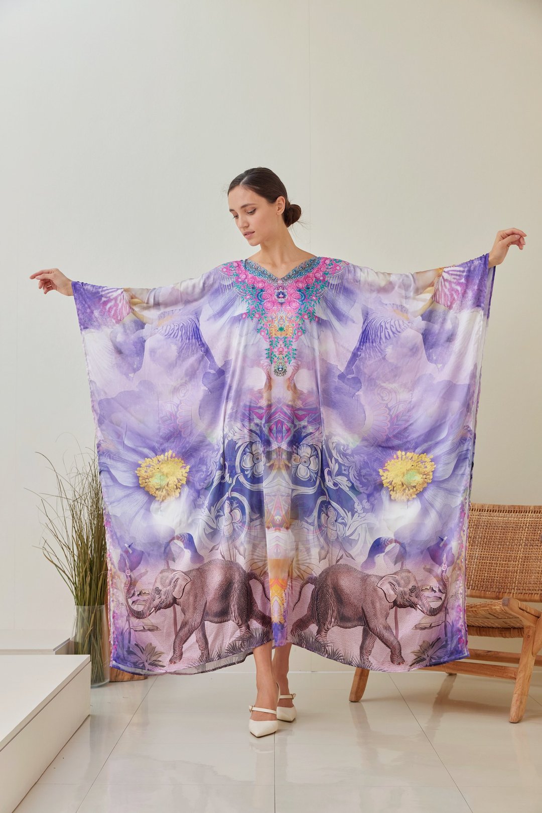 Elephant Purple Iris Silk Kaftan Maxi Dress, Floral Caftan Plus Size, Abstract - 洋装/连衣裙 - 丝．绢 紫色