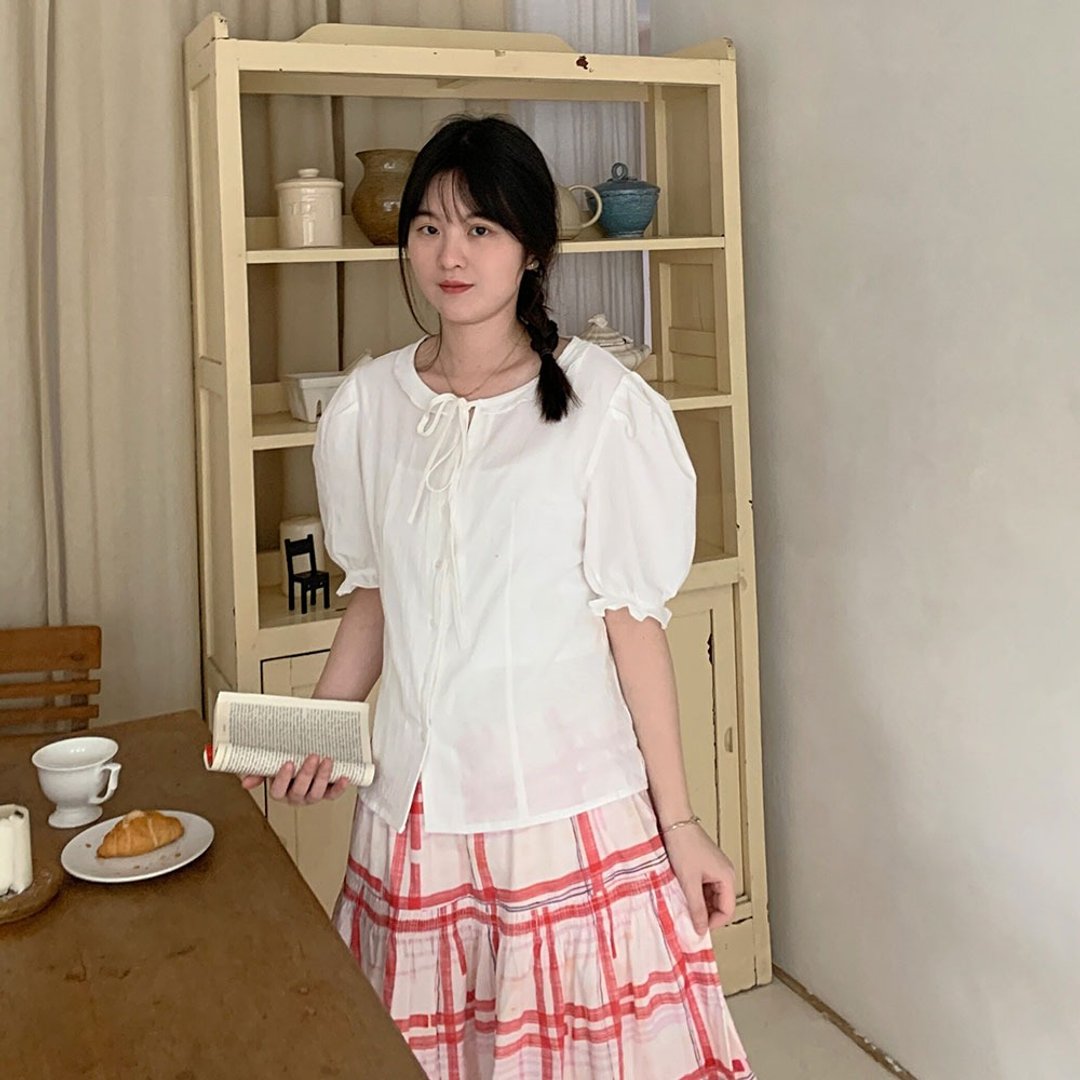 復古系帶白色拼接小衫 / 泡泡短袖清新設計 / 甜美百搭上衣 - 女装上衣 - 棉 白色