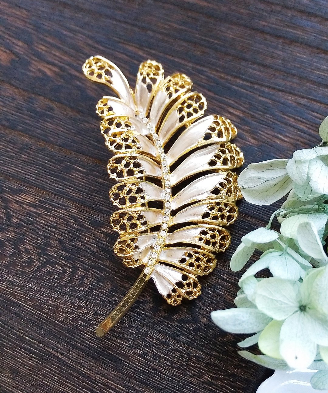 Vintage Jewelry 西洋古董饰品 BSK 蕨类 篓空 银白 叶子 别针 - 徽章/别针 - 其他金属 金色
