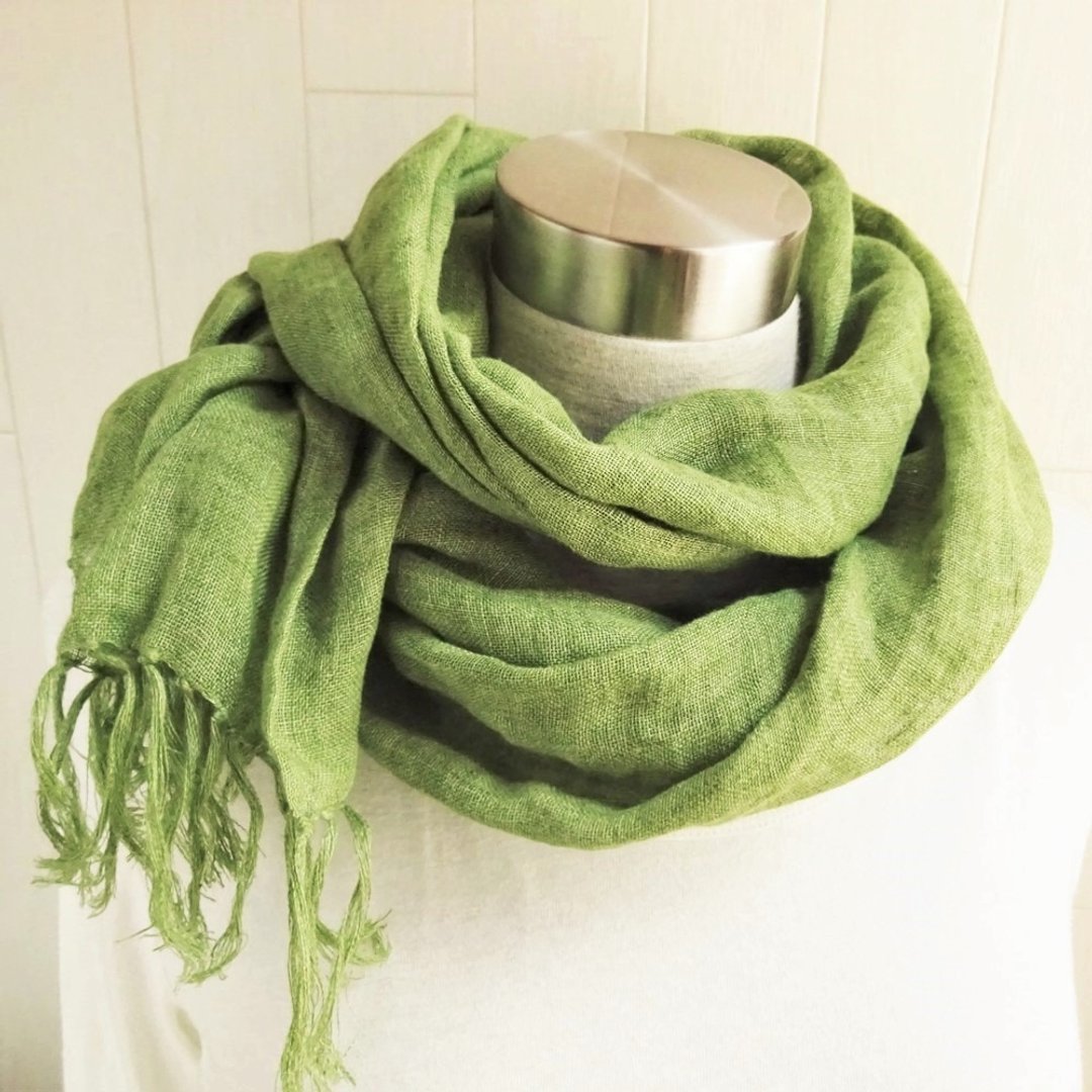 Stall green of Italian linen single gauze - 丝巾 - 棉 绿色
