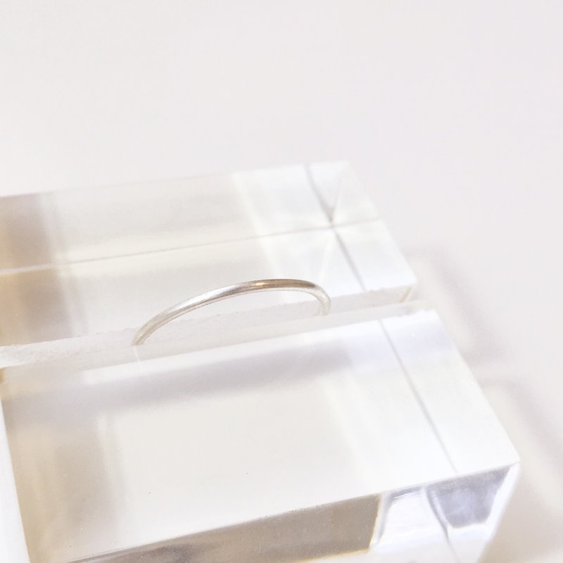 简约925纯银戒指 幼戒 叠戒 一线戒 - 戒指 - 纯银 银色