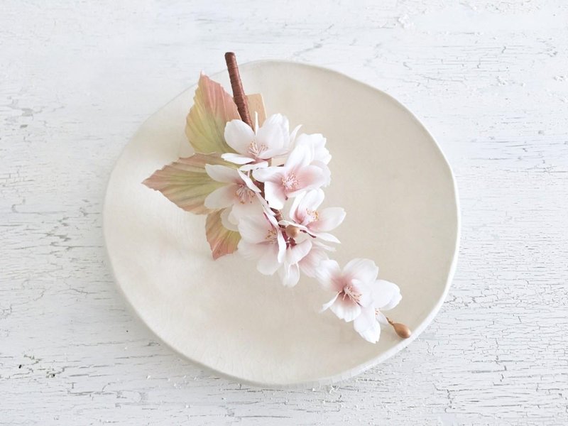 SAKURA Corsage. (1) [Production after receipt of order] - 胸针 - 丝．绢 白色
