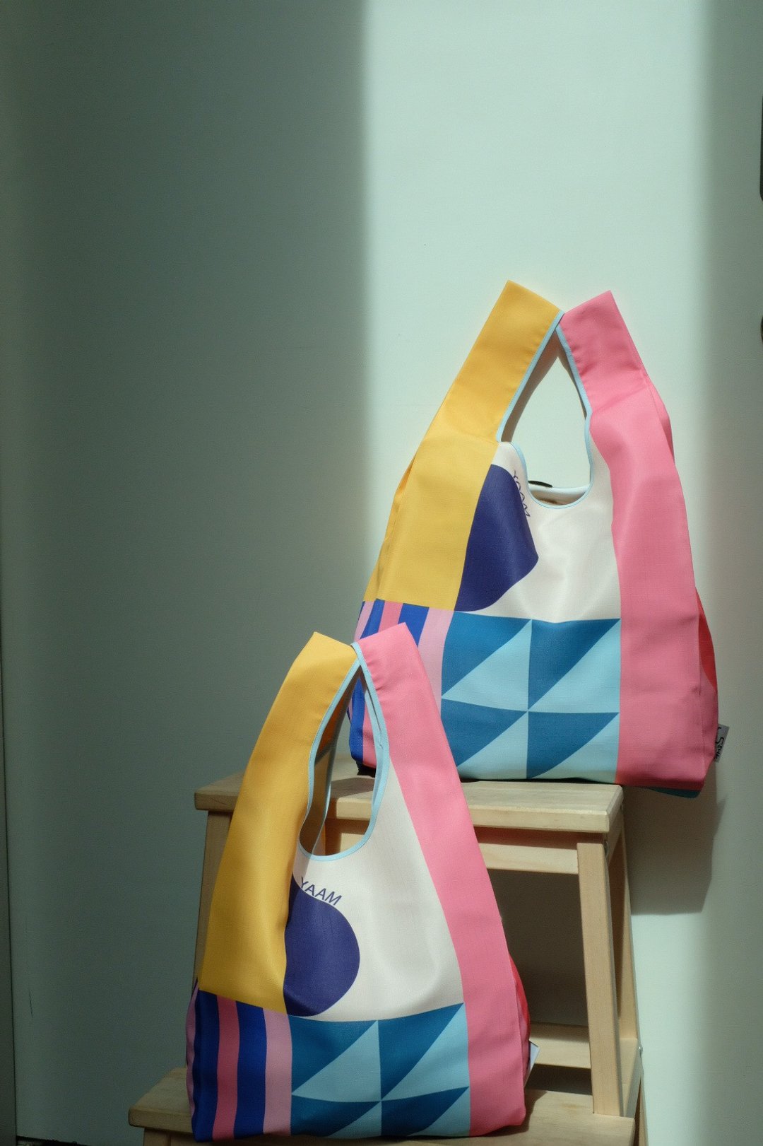 Eco-Friendly Shopping Bag | WHEN I WAS A CHILD - SIZE L - 手提包/手提袋 - 其他人造纤维 多色