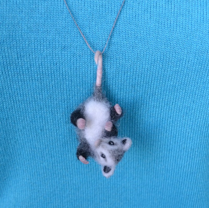 女负鼠项链吊坠针毡可爱羊毛负鼠逼真 - 项链 - 羊毛 灰色