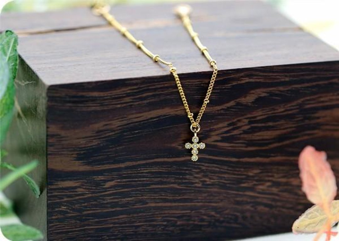 Cross cross ball chain bracelet - 手链/手环 - 其他材质 