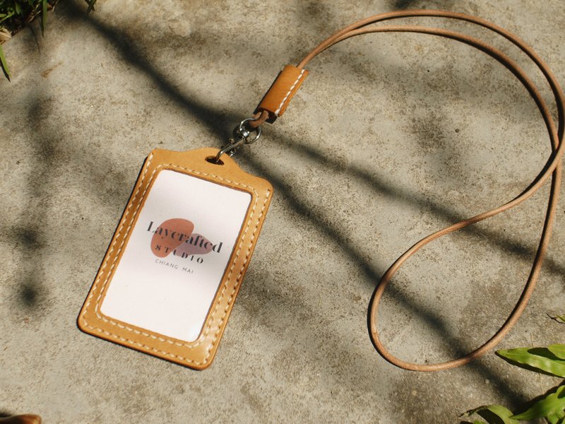 Card Holder & Strap. - 手拿包 - 真皮 咖啡色