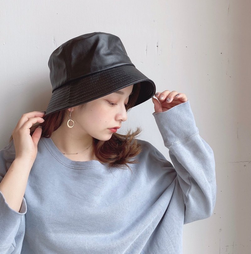Faux Leather Bucket Hat Fashion Packable Women Men 14+ ICHIYONPLUS chat0789 - 帽子 - 其他材质 黑色