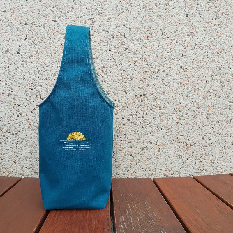 刺绣 / 饮料袋 / 太阳海 - 随行杯提袋/水壶袋 - 其他材质 