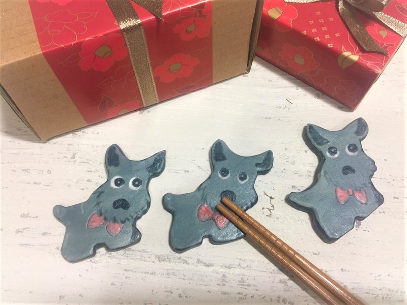 【接单订制款】老公公狗雪纳瑞造型筷架_陶器筷架 - 筷子/筷架 - 陶 灰色