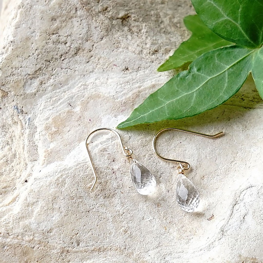 K18 Crystal Crystal Drop Earrings or Clip-On Natural Stone Beautiful Clear Natural Stone - 耳环/耳夹 - 其他金属 透明