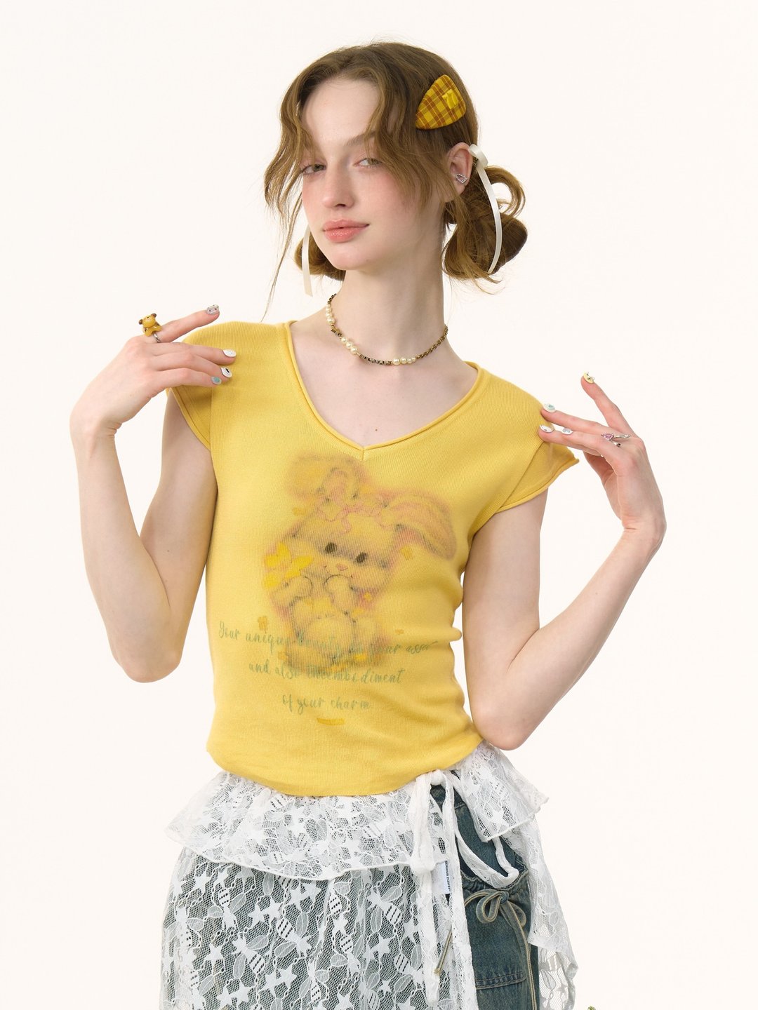 ziziFei夏季美式复古修身显瘦短款上衣兔子印花v领黄色短袖t恤女 - 女装 T 恤 - 其他材质 
