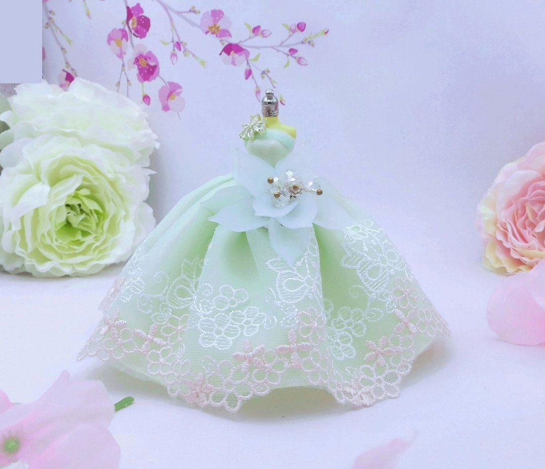 柠檬手作饰品  薄荷蕾丝蓝花迷你立体小礼服手作钥匙圈包包吊饰 - 钥匙链/钥匙包 - 棉 