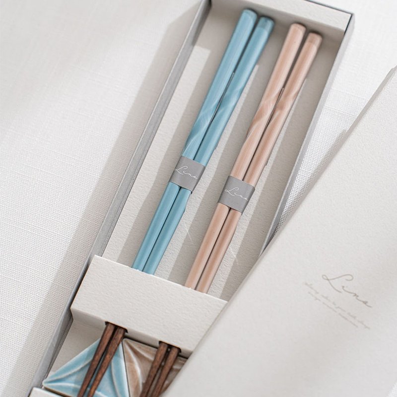 【结婚礼物】Lino系列 筷子筷架组2入礼盒 蓝&粉 - 筷子/筷架 - 木头 多色