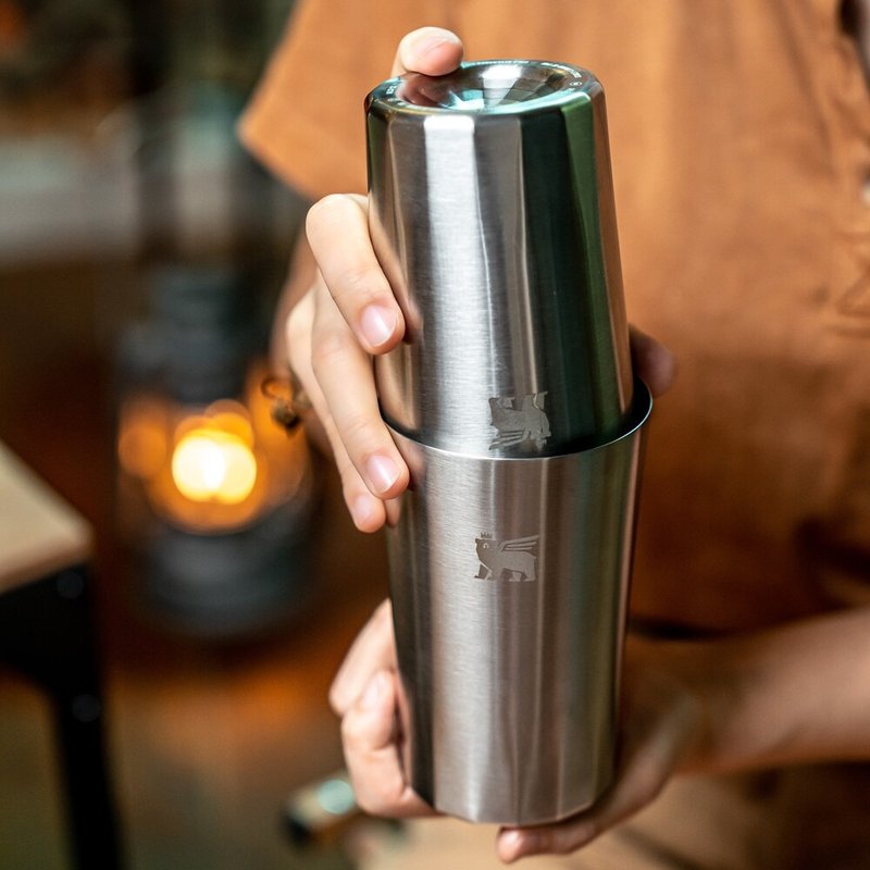 STANLEY The Lifted Spirits Prismatic 微醺时刻 不锈钢雪克杯 - 保温瓶/保温杯 - 不锈钢 多色