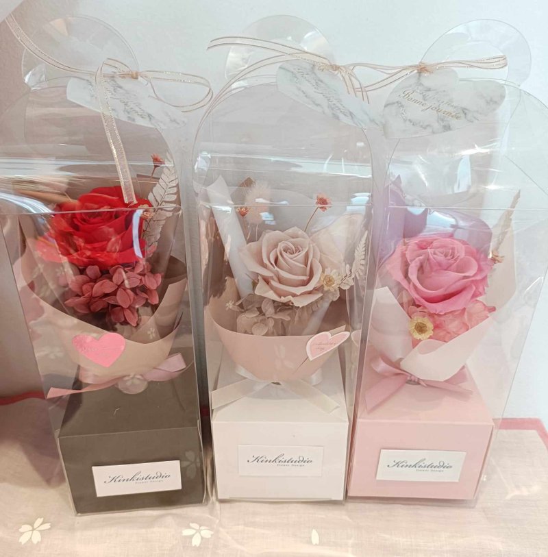 小香风永生玫瑰花束 情人节生日工商企业赠品课七夕情人节花束中 - 干燥花/捧花 - 植物．花 多色