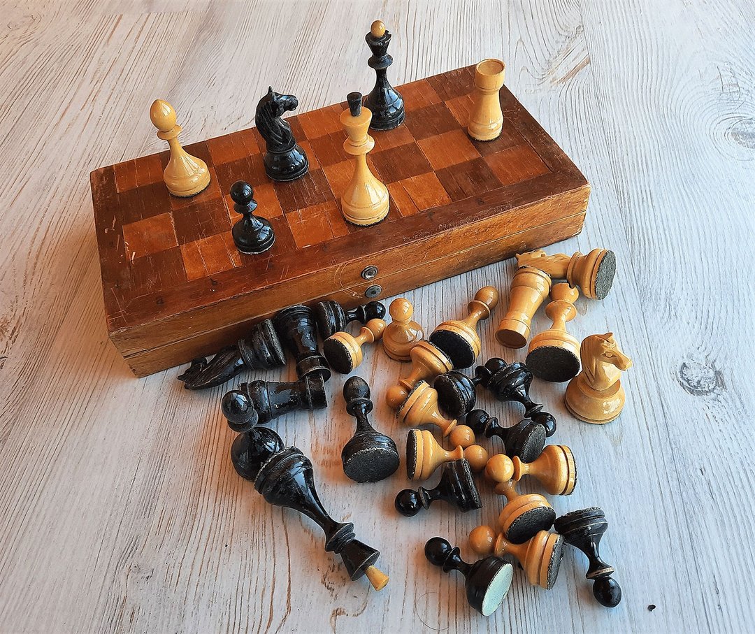69 岁苏联国际象棋复古 – 1955 年制造 木制国际象棋游戏苏联 - 桌游/玩具 - 木头 