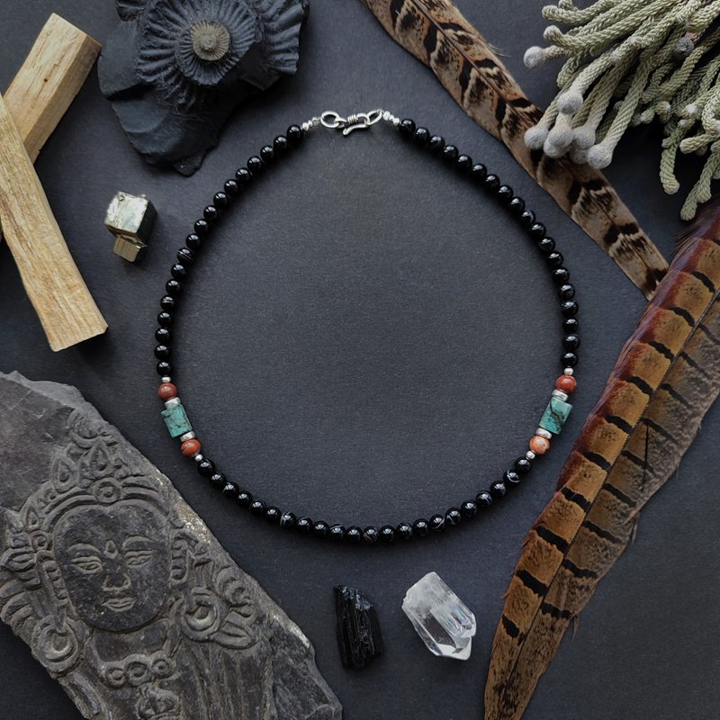 藏式风格项链 / 非洲绿松石、红碧玉、黑玛瑙与银饰 - 项链 - 半宝石 黑色