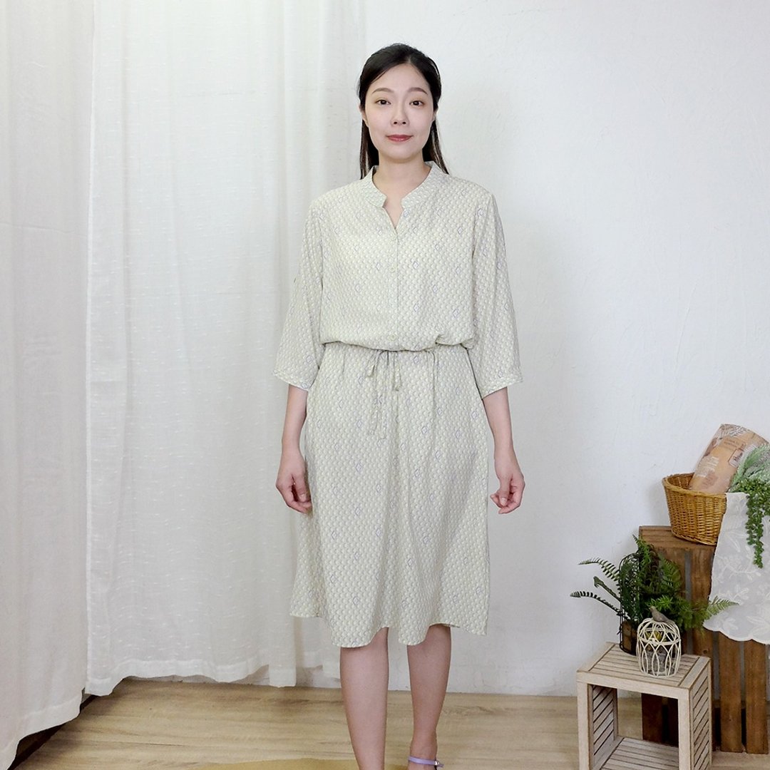 Hana Mokuba 衬衫式绑带收腰印花雪纺洋装 - 洋装/连衣裙 - 其他材质 