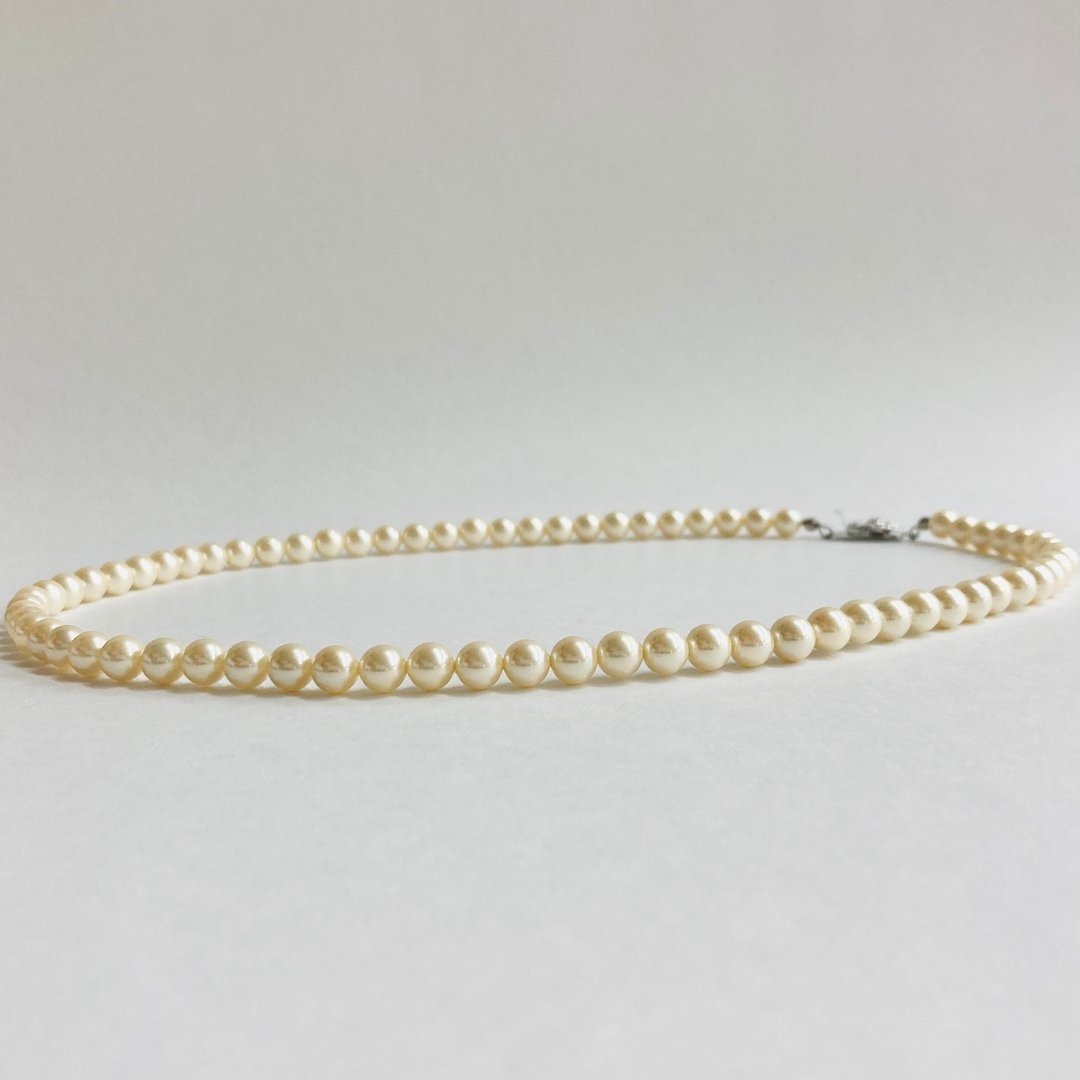 贝壳珍珠中型项链／约6.5mm 约50cm／奶油双色／R／日本制造 - 项链 - 贝壳 金色