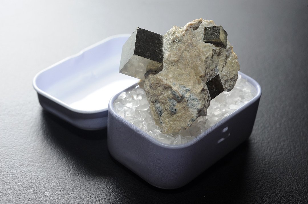西班牙魔方黄铁矿 水晶 灵修 招财 破煞 防小人2 - 摆饰 - 贵金属 