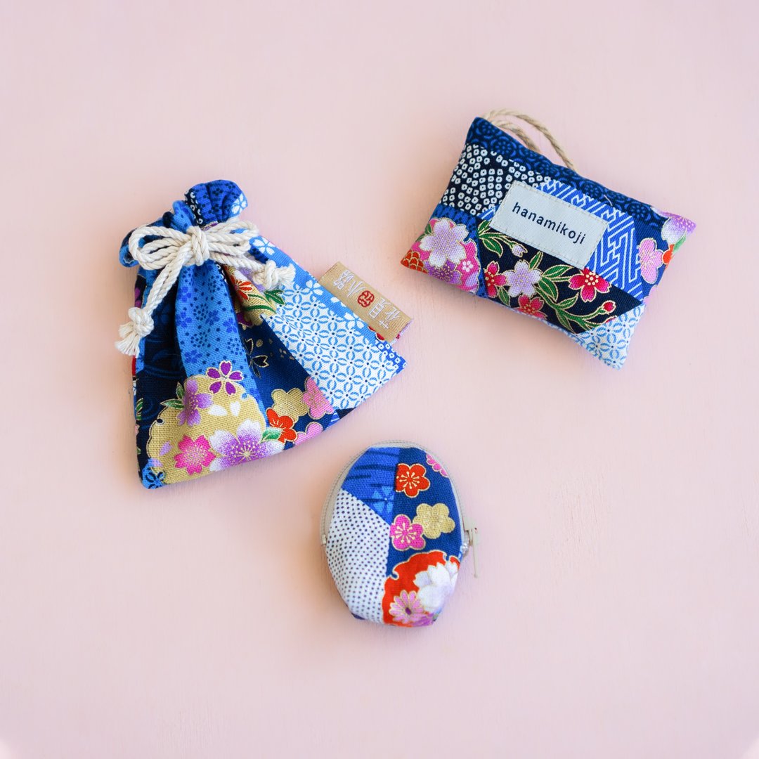 最新品 京都风蓝花布 10厘米束口小锦囊 耳机线 airpods pro收纳 - 耳机收纳 - 棉．麻 多色