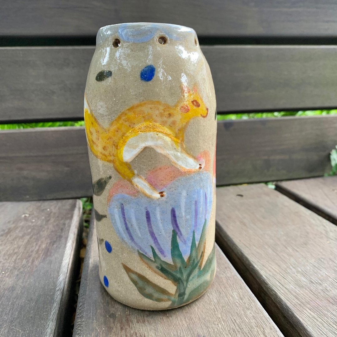 A Lu - 狐狸陶花器/摆饰/笔架/手做手绘/采用美国陶土 仅此一件 - 花瓶/陶器 - 陶 多色