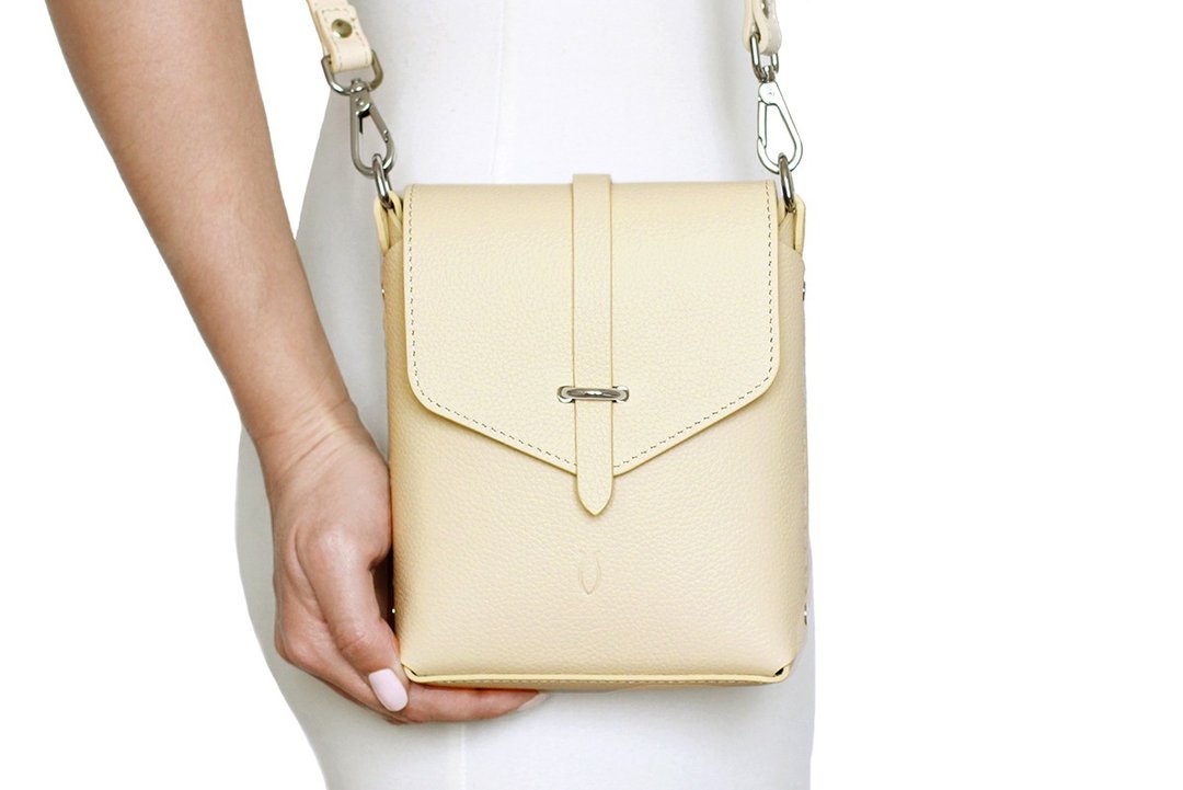 Beige bag, beige crossbody, beige women's bag, women's leather bag, small bag - 手提包/手提袋 - 真皮 白色