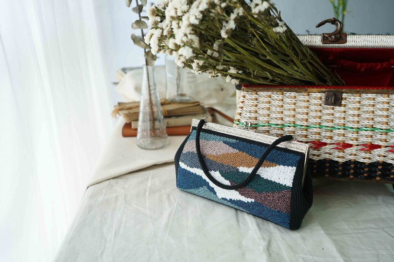 寻宝复古古董包-山海意象艺术拼色色块串珠手提口金包 - 手拿包 - 其他材质 多色