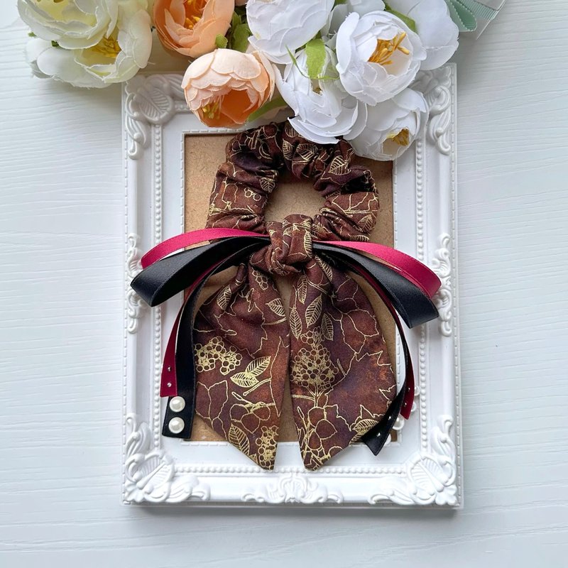 棉布长尾蝴蝶结发圈大肠圈发饰-咖啡底烫金线条 - 发饰 - 其他材质 咖啡色