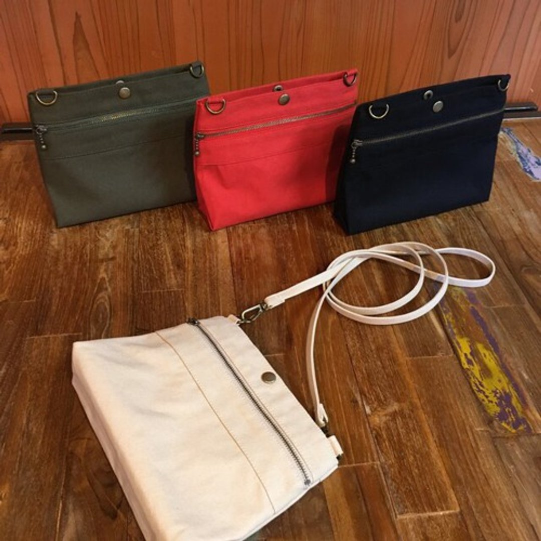 Kurashiki Canvas Pouch Sacoche bag in bag red beige Khaki black - 化妆包/杂物包 - 棉 