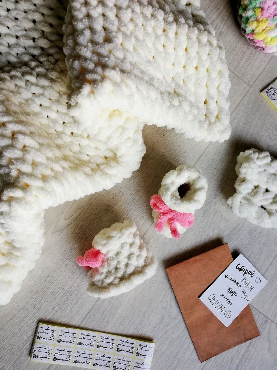 Baby bootees newborn gift baby shower gift for girl or boy push present - 婴儿袜子 - 聚酯纤维 白色