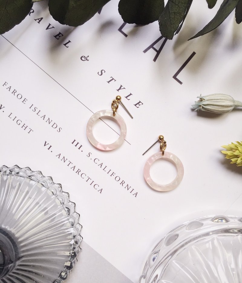 La Don - 石纹圈圈 - 淡粉  耳针/耳夹 - 耳环/耳夹 - 树脂 粉红色