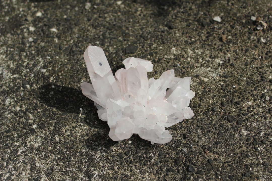 马达加斯加红皮白水晶簇、粉红晶簇 - 摆饰 - 水晶 