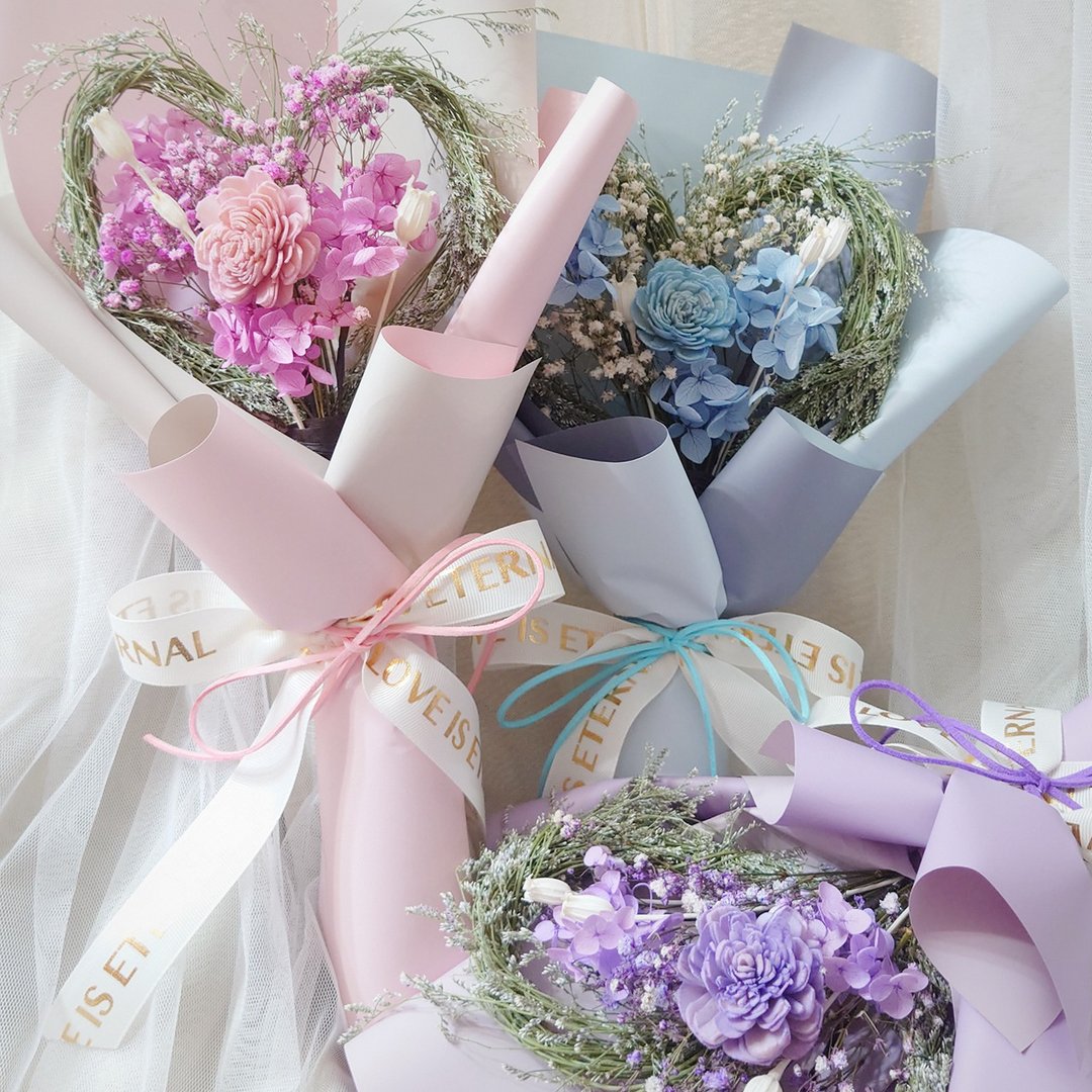 韩系浪漫爱心永生花花束/干燥花束/情人节/礼物/花束/永生花/爱心 - 干燥花/捧花 - 植物．花 粉红色