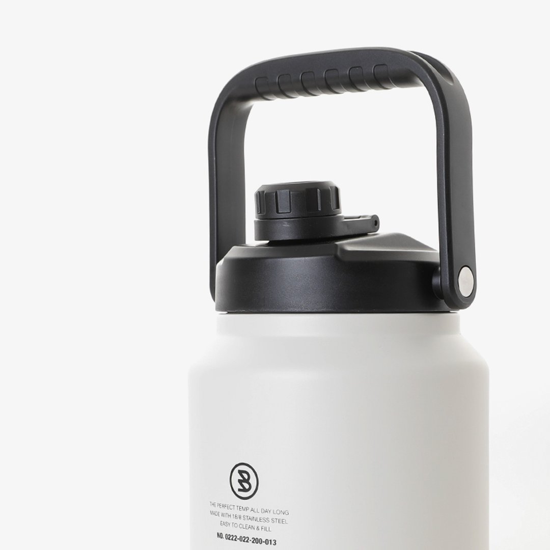 BROOKLYNWORKS 2.5L 不锈钢保冰水壶-米白 - 水瓶/水壶 - 不锈钢 白色