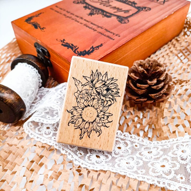 3E111_向日葵A/ Sunflower.A/櫸木印章 Wood Rubber Stamp - 印章/印台 - 木头 卡其色