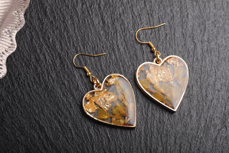 Handmade Dry Pressed Flower Resin Earrings, Real Flower Jewelry - 耳环/耳夹 - 植物．花 金色