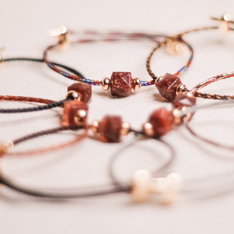 【环保 手链】侬 - 石榴 红 手链/纯手工/礼物/推荐 - 手链/手环 - 植物．花 红色