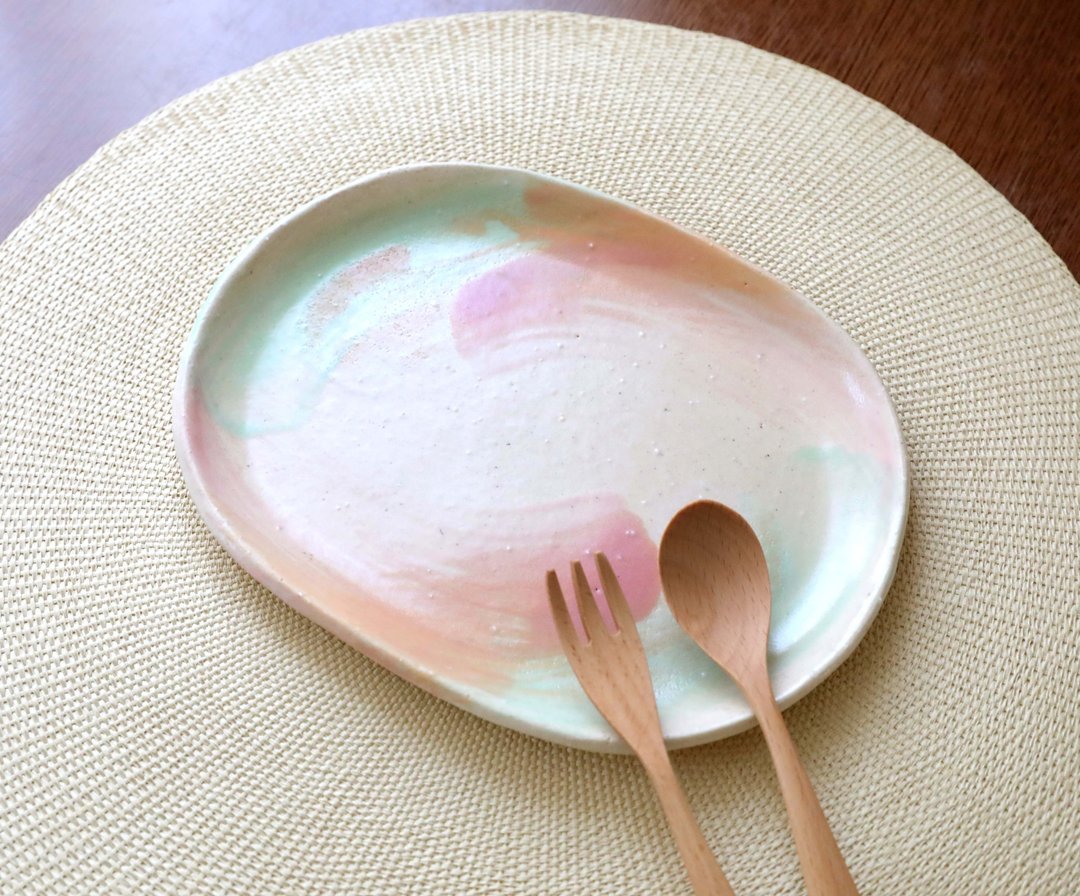 Oval plate with brush pattern / spring color - 盘子/餐盘/盘架 - 陶 粉红色