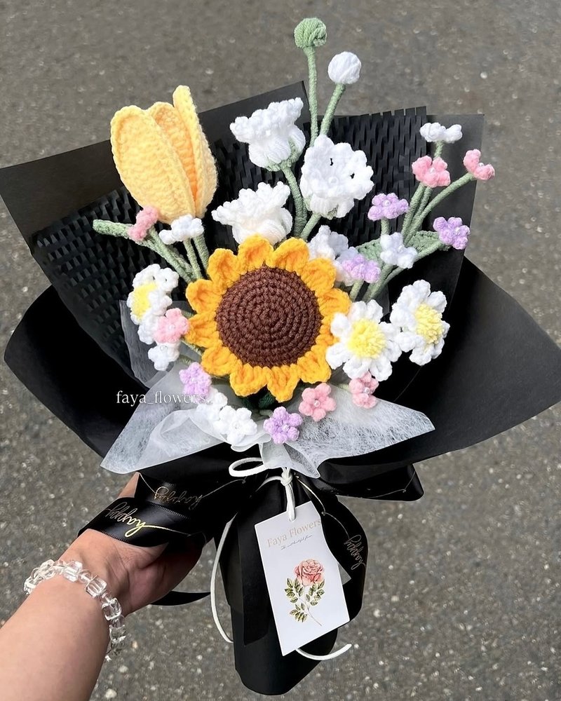 向日葵满天星花束 编织花 钩织花 针织花 毕业花束七夕 - 干燥花/捧花 - 棉．麻 蓝色