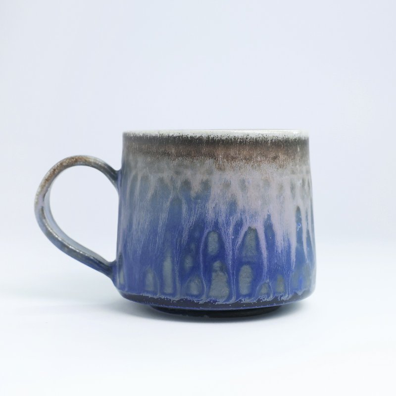 明芽窑 | 柴烧灰蓝流釉把杯 咖啡杯 马克杯 蓝 陶杯 拿铁杯 H10 - 咖啡杯/马克杯 - 陶 蓝色