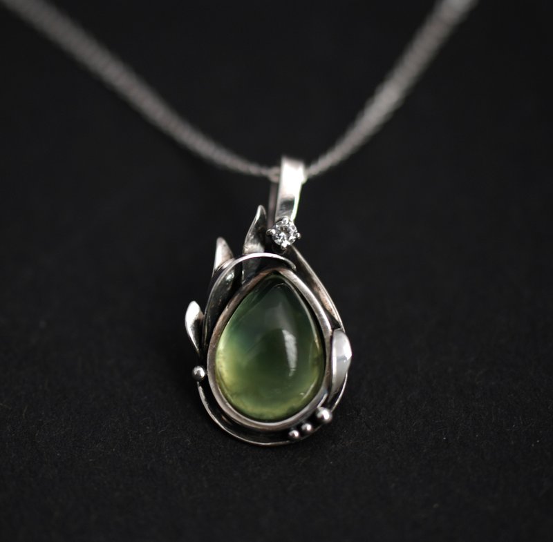 -绿色水滴- 纯银葡萄石项链 - 项链 - 宝石 