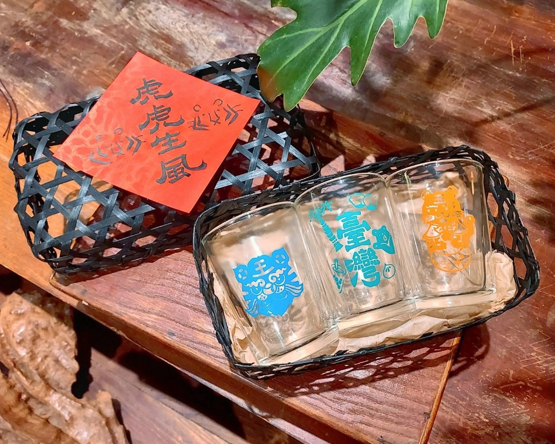 台式啤酒杯－任选礼盒组【女汉子艺术工作室】原创版画手刻设计 - 玻璃杯 - 玻璃 多色